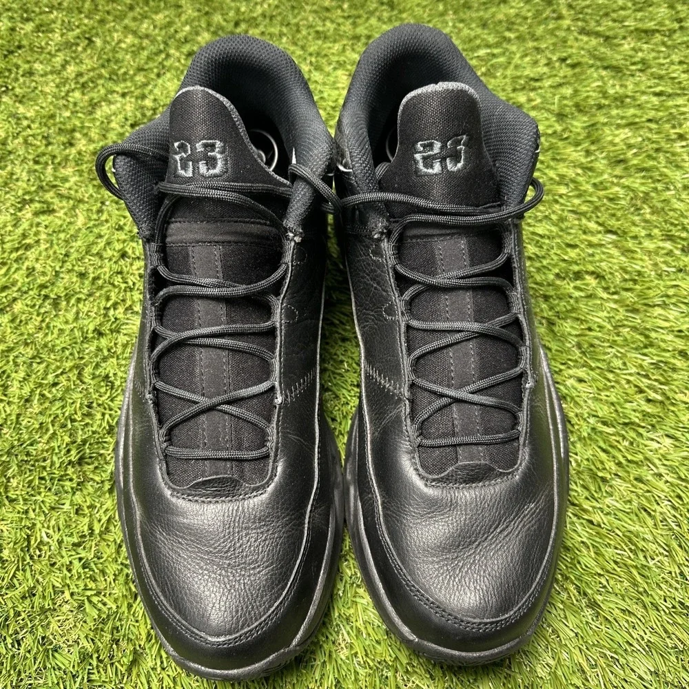 Nike Mens Air‎ Jordan Max Aura 3 Sz 10 Black leather CZ4167-001 Triple Black
